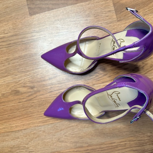 Authentic Christian Louboutin Patent J String 100 - Picture 8 of 9